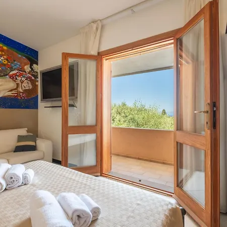Art Orchidee Piscina Con Vista Mare - Sardegna * カピターナ