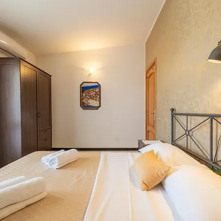 Holiday home Art Orchidee Piscina Con Vista Mare - Sardegna